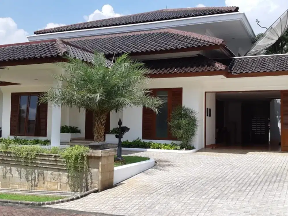 JUAL RUMAH MEWAH DI VILLA PALMA RESIDENCE