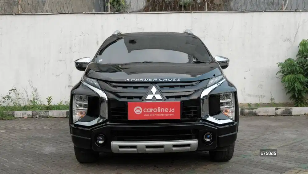 MITSUBISHI XPANDER CROSS 1.5 AT 2022 Hitam