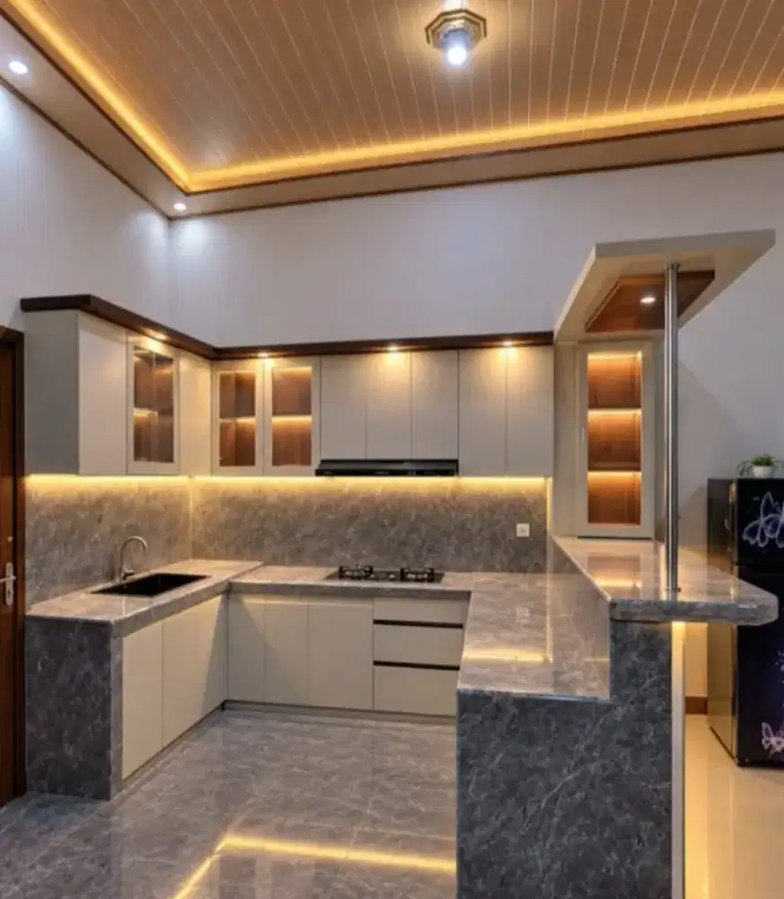 Kitchen set plus mini bar
