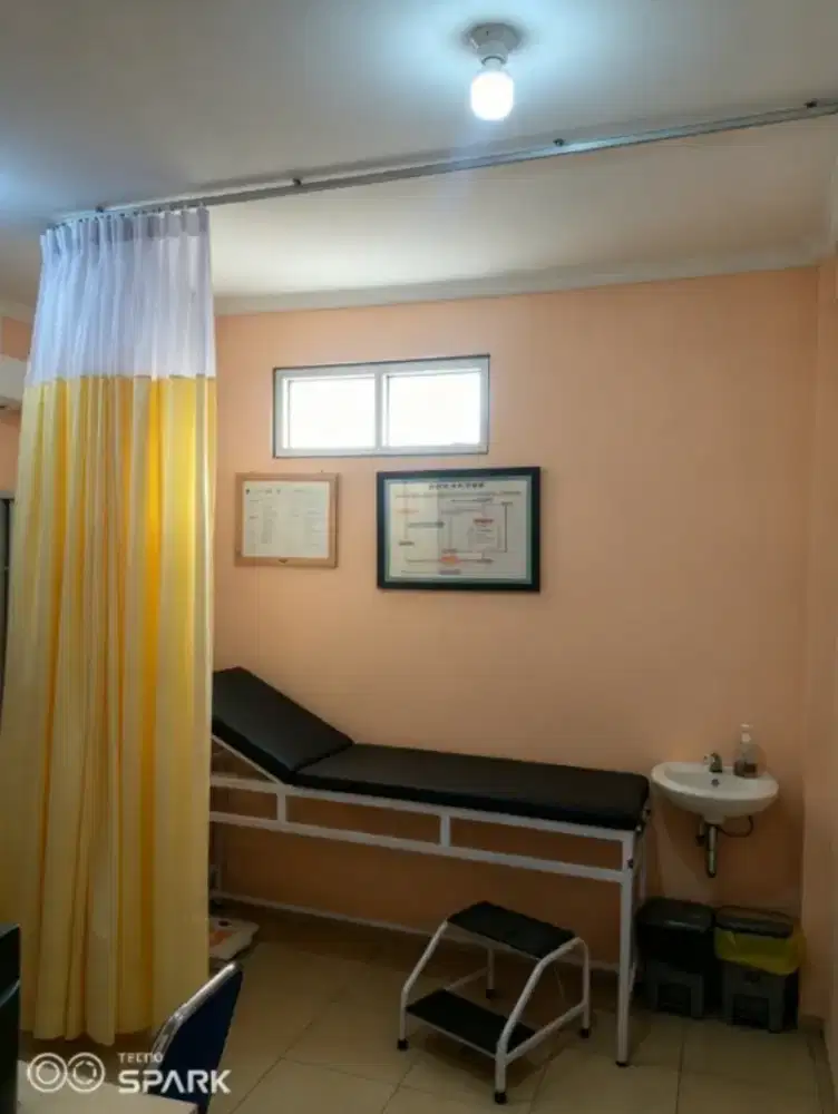 gorden rumah sakit/penyekat ruangan
