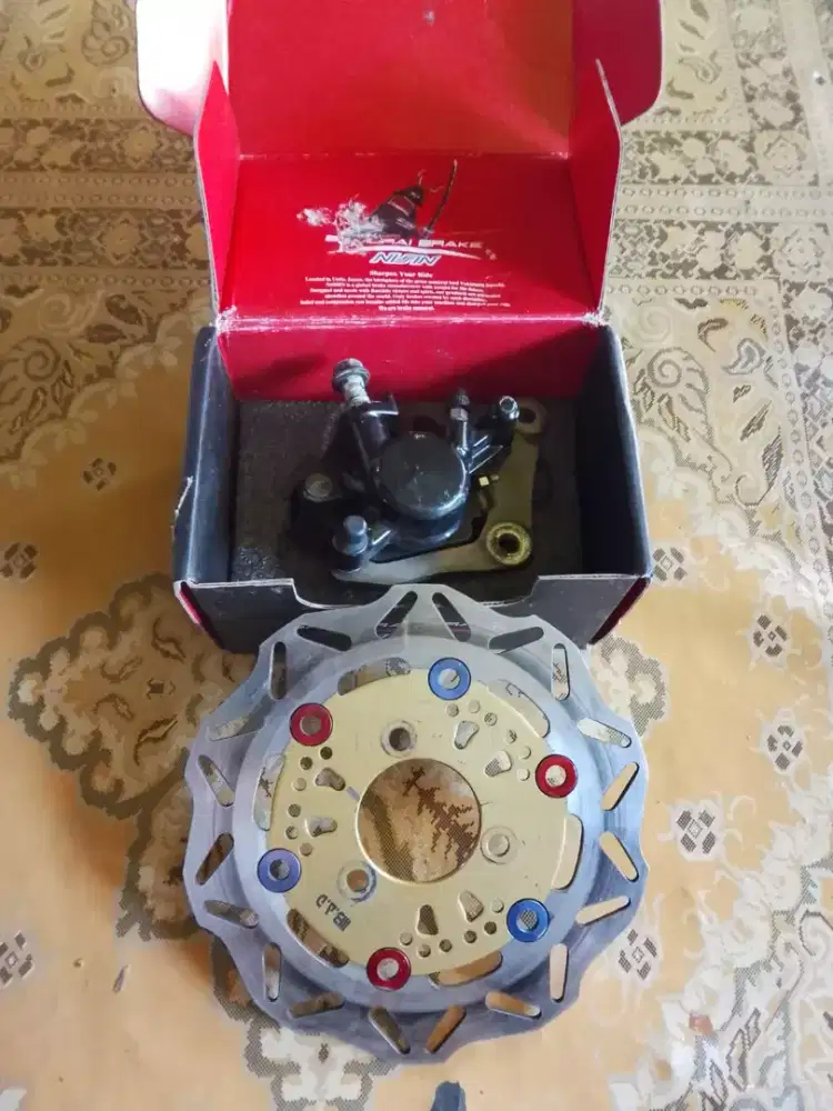 breket kaliper & piringan cakram lepasan yamaha gear