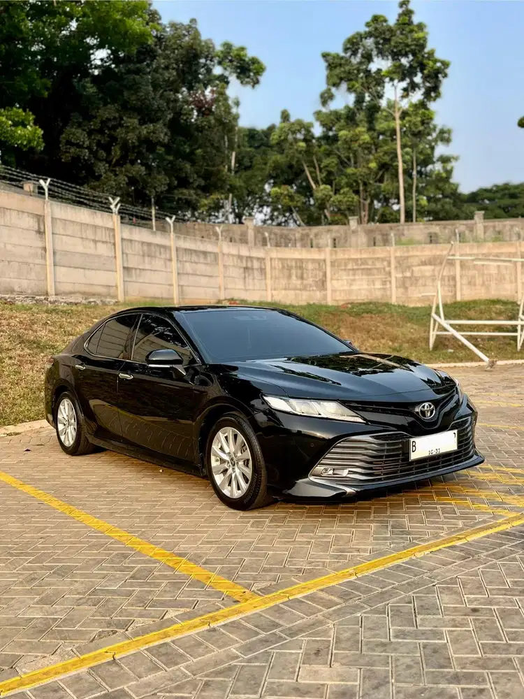 Toyota Camry 2.5 V 2021