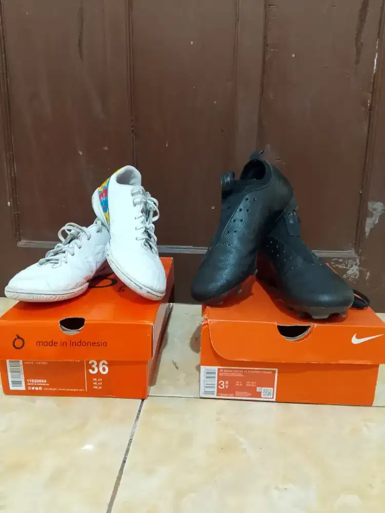 Sepatu bola dan futsal anak