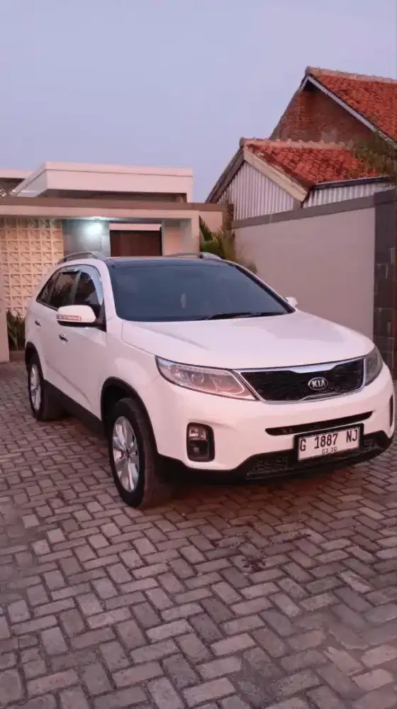 Kia sorento 2013 bensin