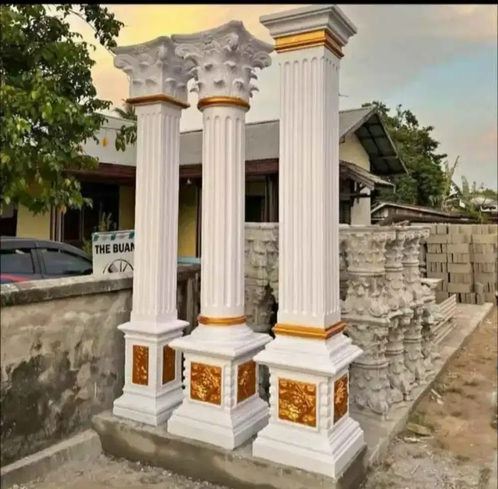 Ornamen dan pilar