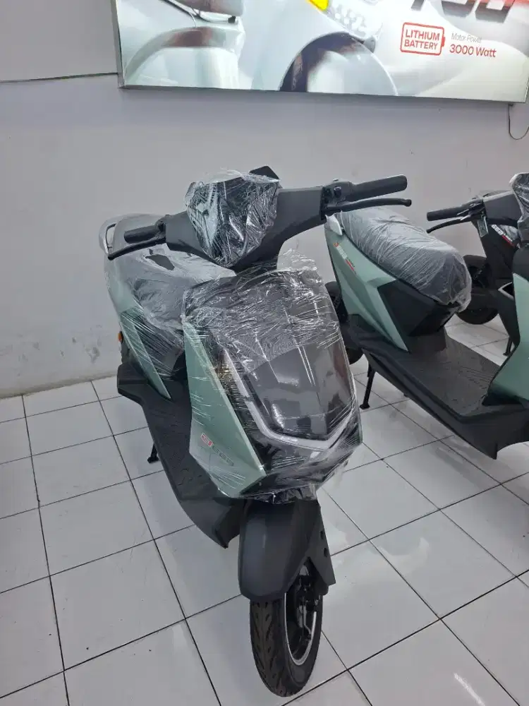 SEPEDA LISTRIK UWINFLY D66B