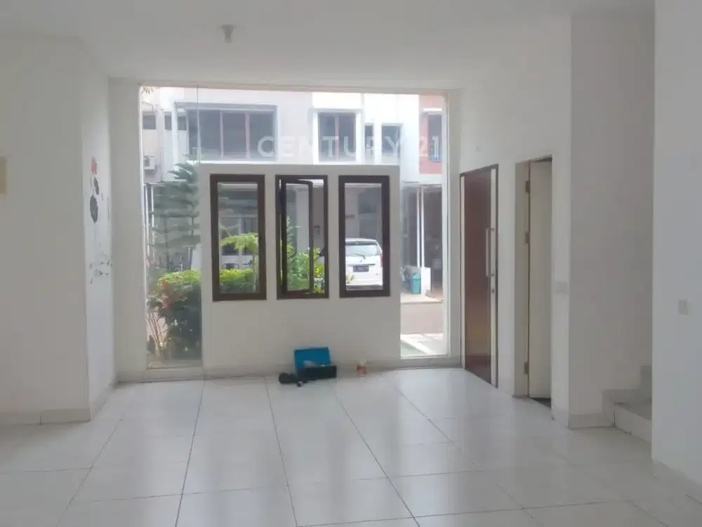 Rumah Siap Huni Di Cluster JGC Jakarta Timur LT 120m LB 123m SHM