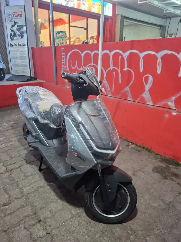 SEPEDA LISTRIK UWINFLY D66B