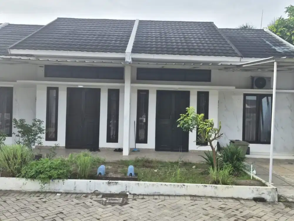 Dijual cepat rumah area km 9 Semi prabot harga nego