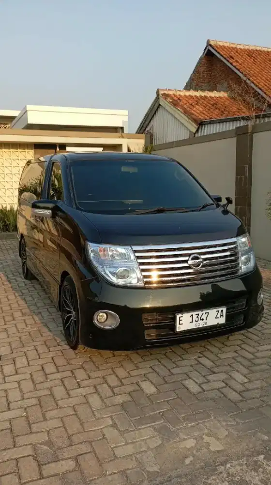 Nissan elgran 2007