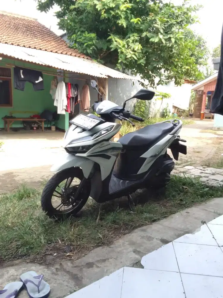 Jual cepat  Honda Vario 125 CBS ISS SP taun 2023