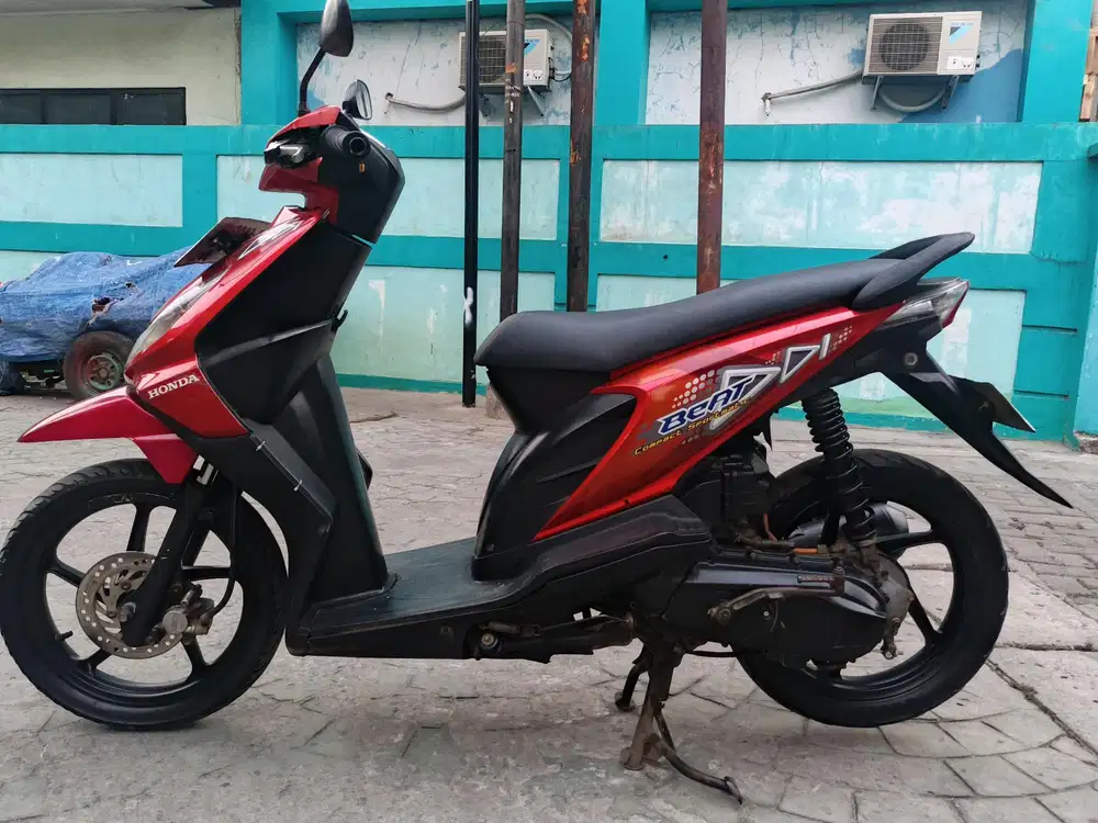 Honda beat karbu 2011 stater tokcer halus mulus terawat