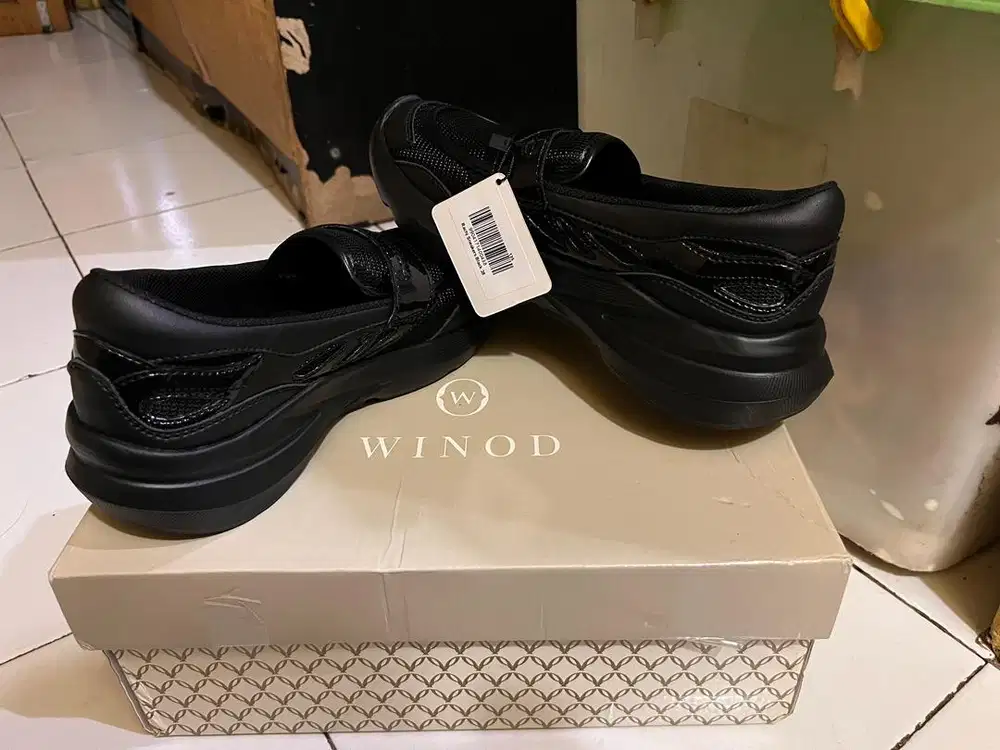 SEPATU WINOD PEREMPUAN