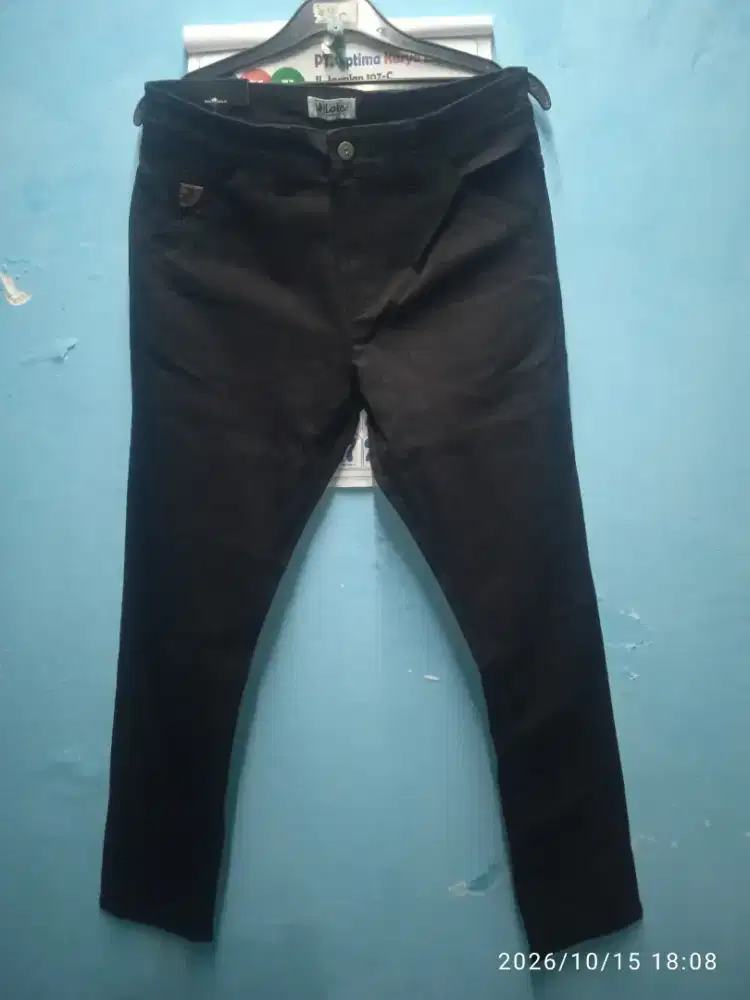 Celana lois baru cfl 107 h UK 34 slim bhn melar