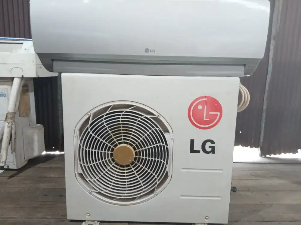 Dijual ac bekas baik garansi