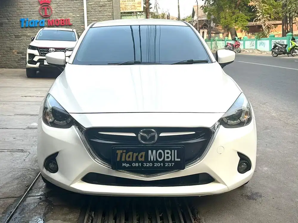 Mazda 2 HB 1.5 R Skyactive Automatic Pemakaian Th 2017