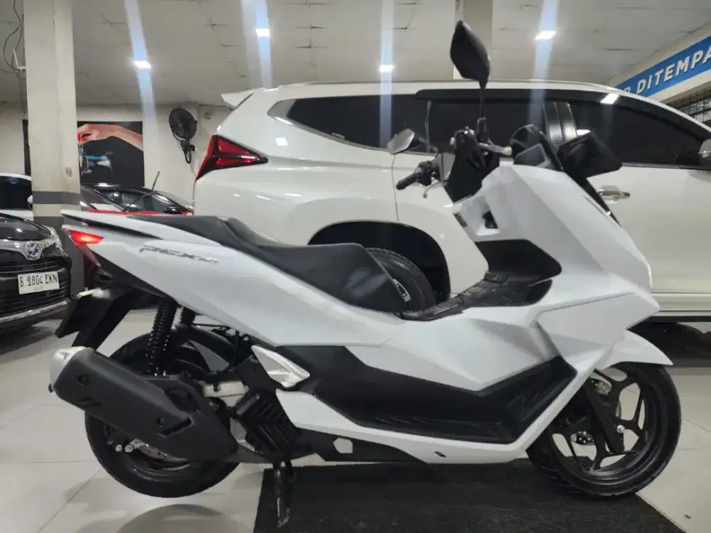 HONDA PCX 160 CBS KM LOW BARANG MULUS NYARIS SEPERTI BA