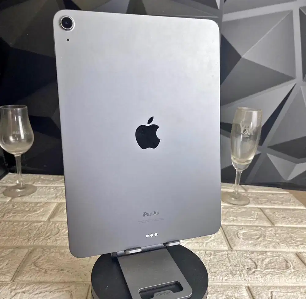 iPad Air 5 M1 64GB Wifi Only Mulus Like New