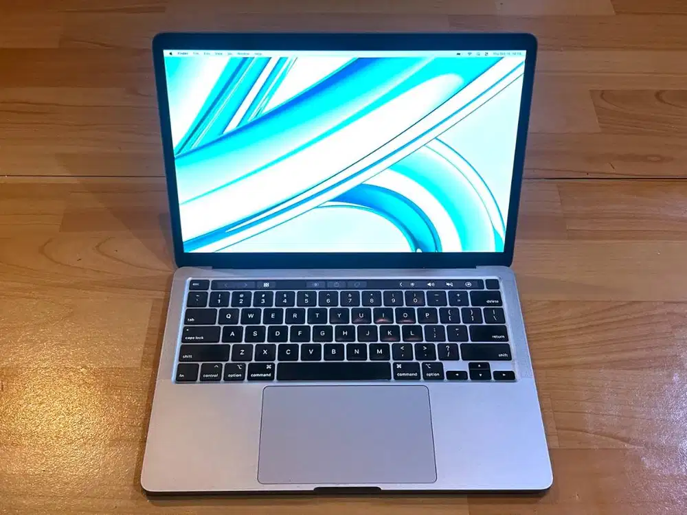 Macbook Pro 13 Inch 2020 (SEPERTI BARU)