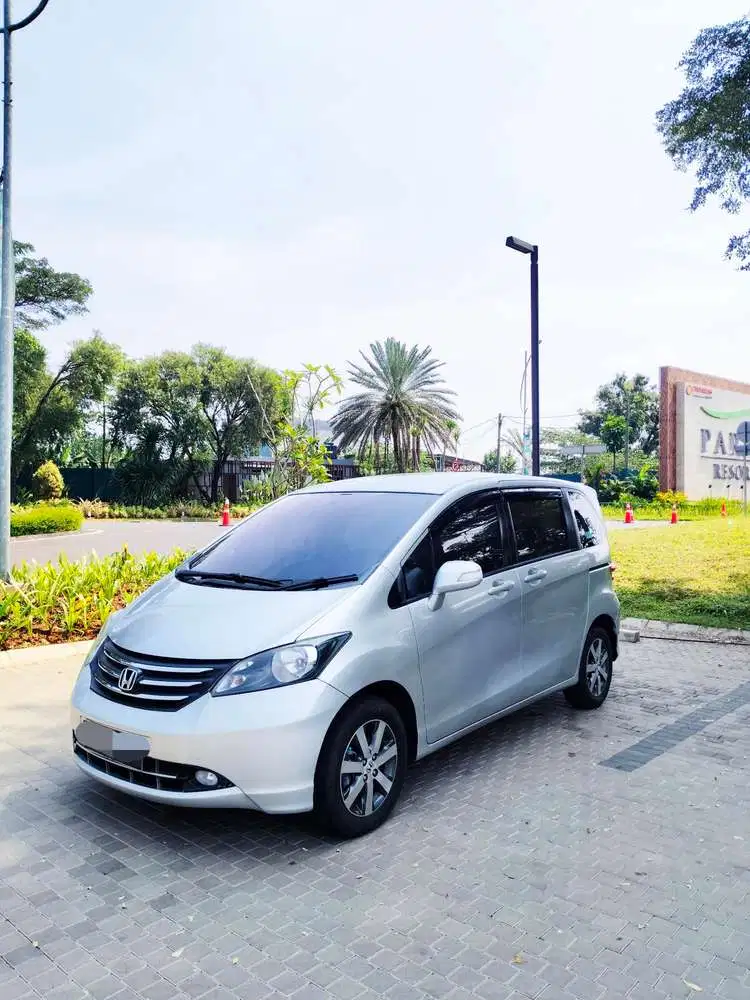 Honda Freed 2011 Bensin