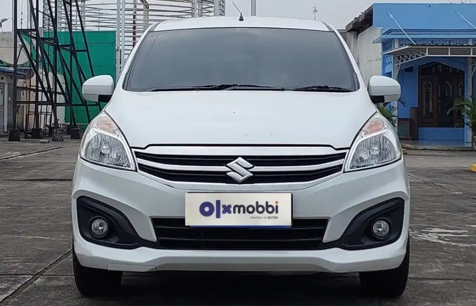 DP 8, JT Suzuki Ertiga 1.4 GL Bensin-AT Putih 2018