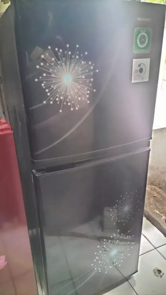 Kulkas 2 pintu Sharp 156 liter