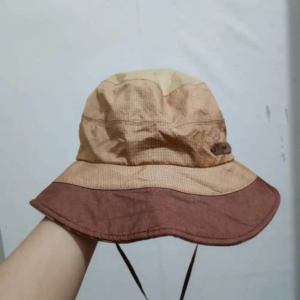 Topi outdoor merrel