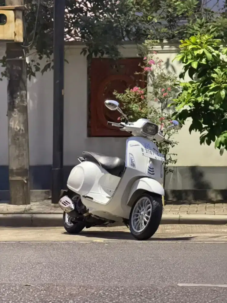 PIAGGIO VESPA SPRINT 150 3V THN 2015 PERFECT CONDITION