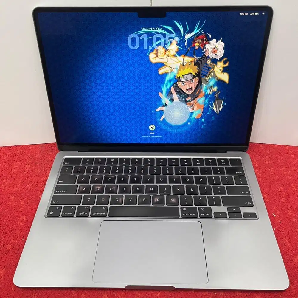 Macbook Air 13 inch, M2 2022 Space Gray