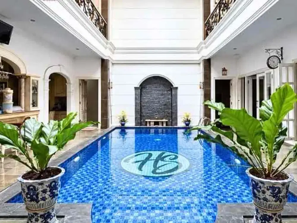 Rumah mewah elit (nego) lokasi strategis di Raffles Hill cibubur