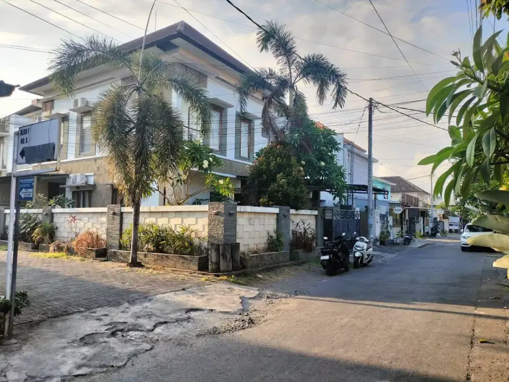 Rumah Tukad barito Renon