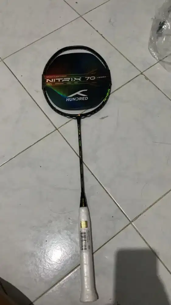 Raket hundred nitrix 70 venom 4U