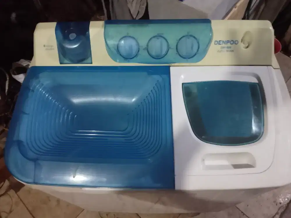 Dijual mesin cuci merek dempo 9 kilo normal bagus