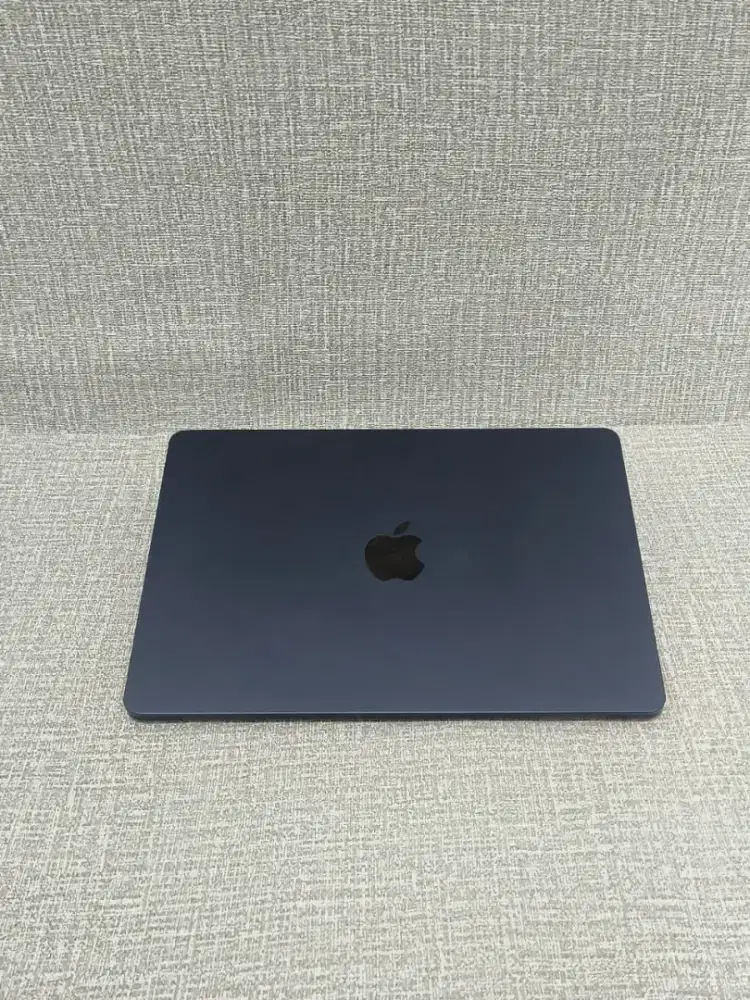 MacBook Air Retina M4 13-in 2025( iBox)
Chip Apple M4
Ram 16 GB/256GB