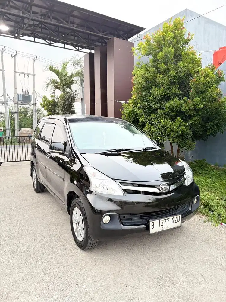 XENIA R DELUXE 2012 MANUAL
