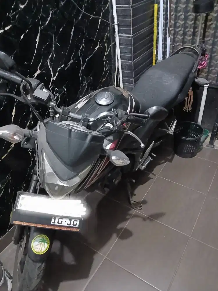 CB150R old (jarang pakai)