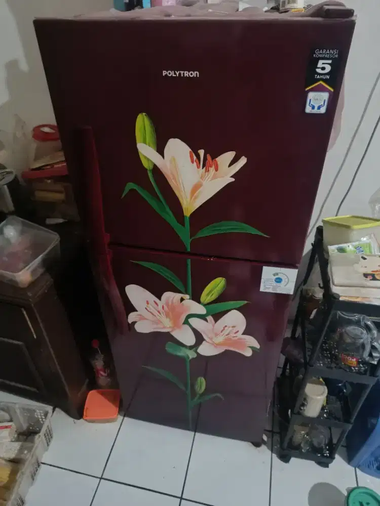 Dijual kulkas Polytron 2 pintu