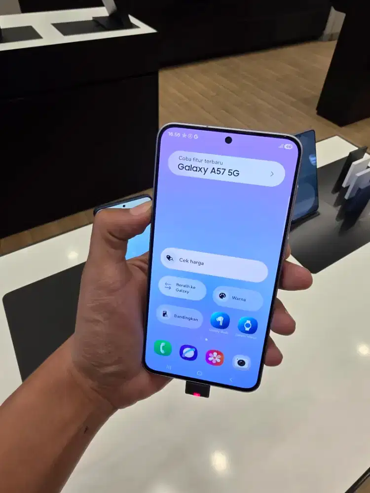 SAMSUNG A57 256GB DISKON 1 JUTA GRATIS CHARGER ORIGINAL & GIFT PREMIUM