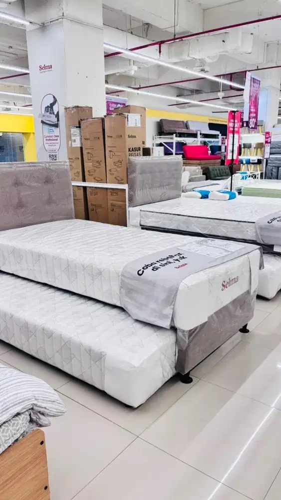 Tempat tidur sorong