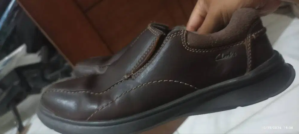 Sepatu Clarks Brown