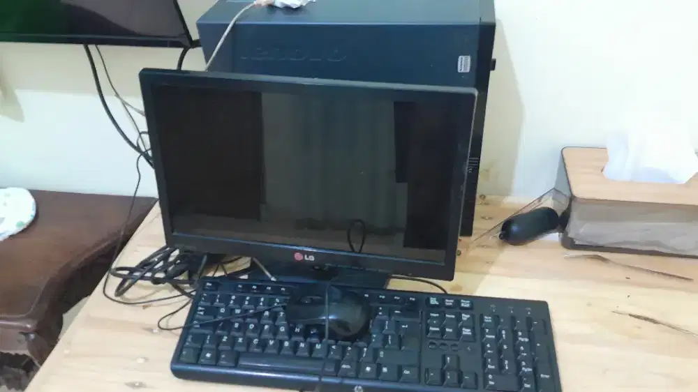 Komputer CPU meja & bangku