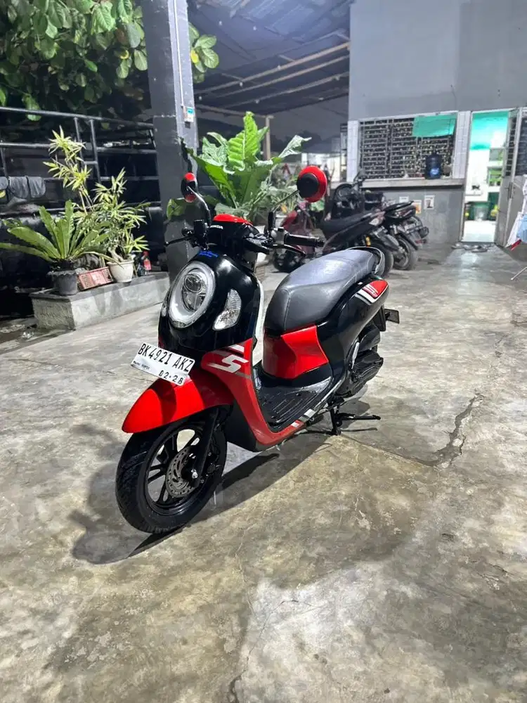 SCOOPY 2023 MENTAH