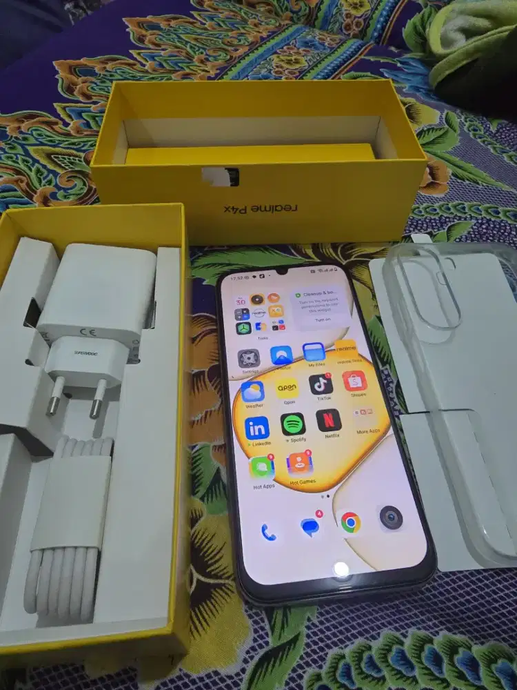 Realme p4x baru, cuma buka segel aja buat ngereview