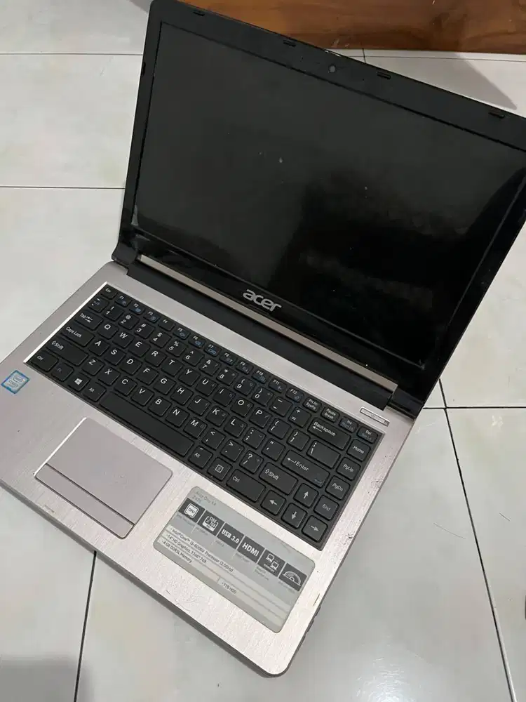 [DIJUAL CEPAT / BU] Laptop Acer One 14 Z476 Pemakaian Pribadi