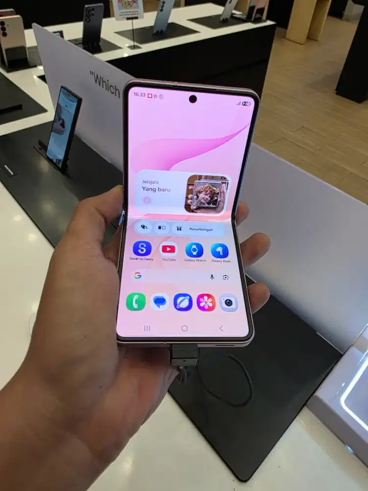 SAMSUNG Z FLIP 8 DISKON 1,5 JUTA BONUS AKSESORIS ORIGINAL 4,5 JUTA