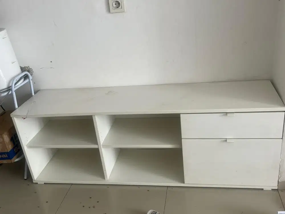 Meja tv ikea second