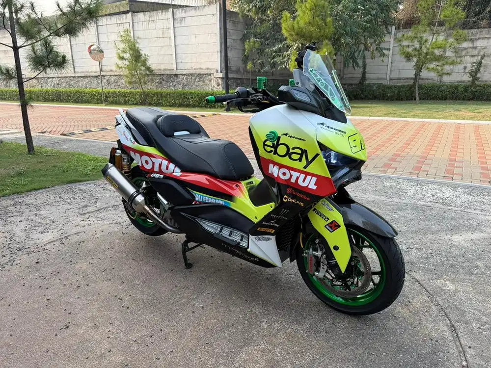 Yamaha XMAX New Connected 300cc Modif Ganteng