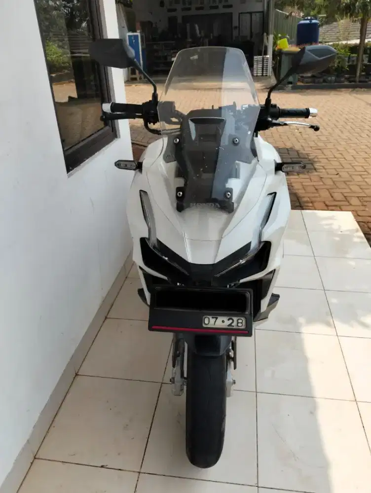Honda ADV 160 CBS tahun 2023