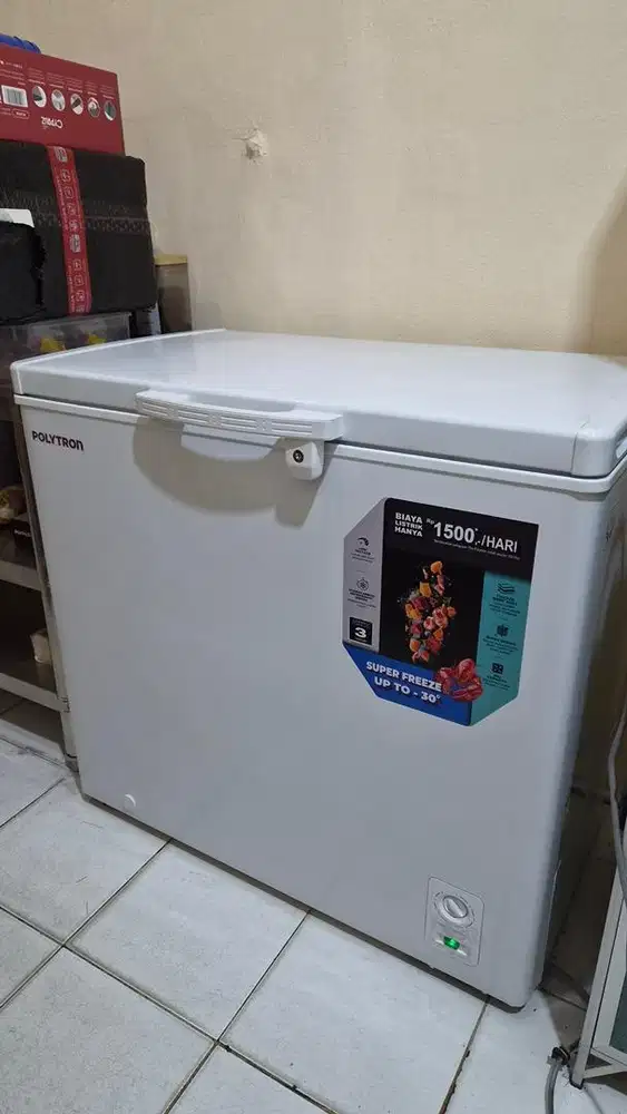 Polytron Chest Freezer (200 Liter)