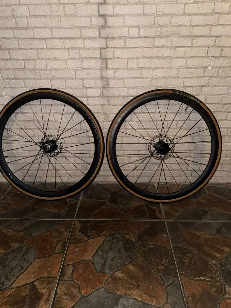 Wheelset Racing Retrospec 40mm disc brake Thru Axle